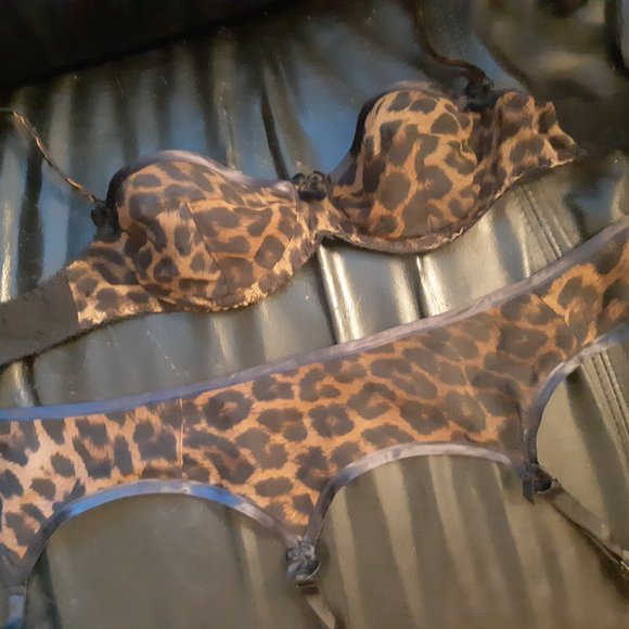 Agent Provocateur Leopard Set - Picture 2 of 3